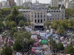 Acampe para rechazar el Presupuesto provincial