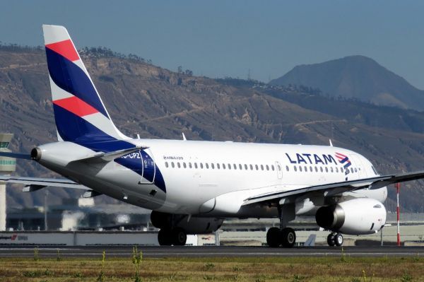 latam-ecuador-airbus-319-quito-guayaquil-cuenca_x1x_crop1592522201031.jpg_147459497