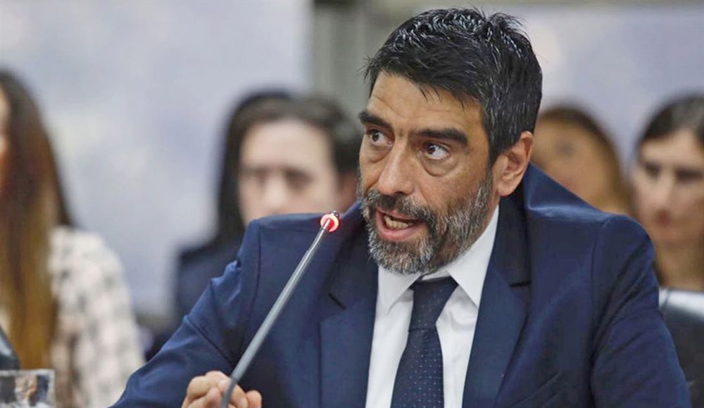 BB64D0FF-B307-4A43-8475-5D8678603A1E