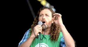 OSCAR DE ISASI en Horas extras